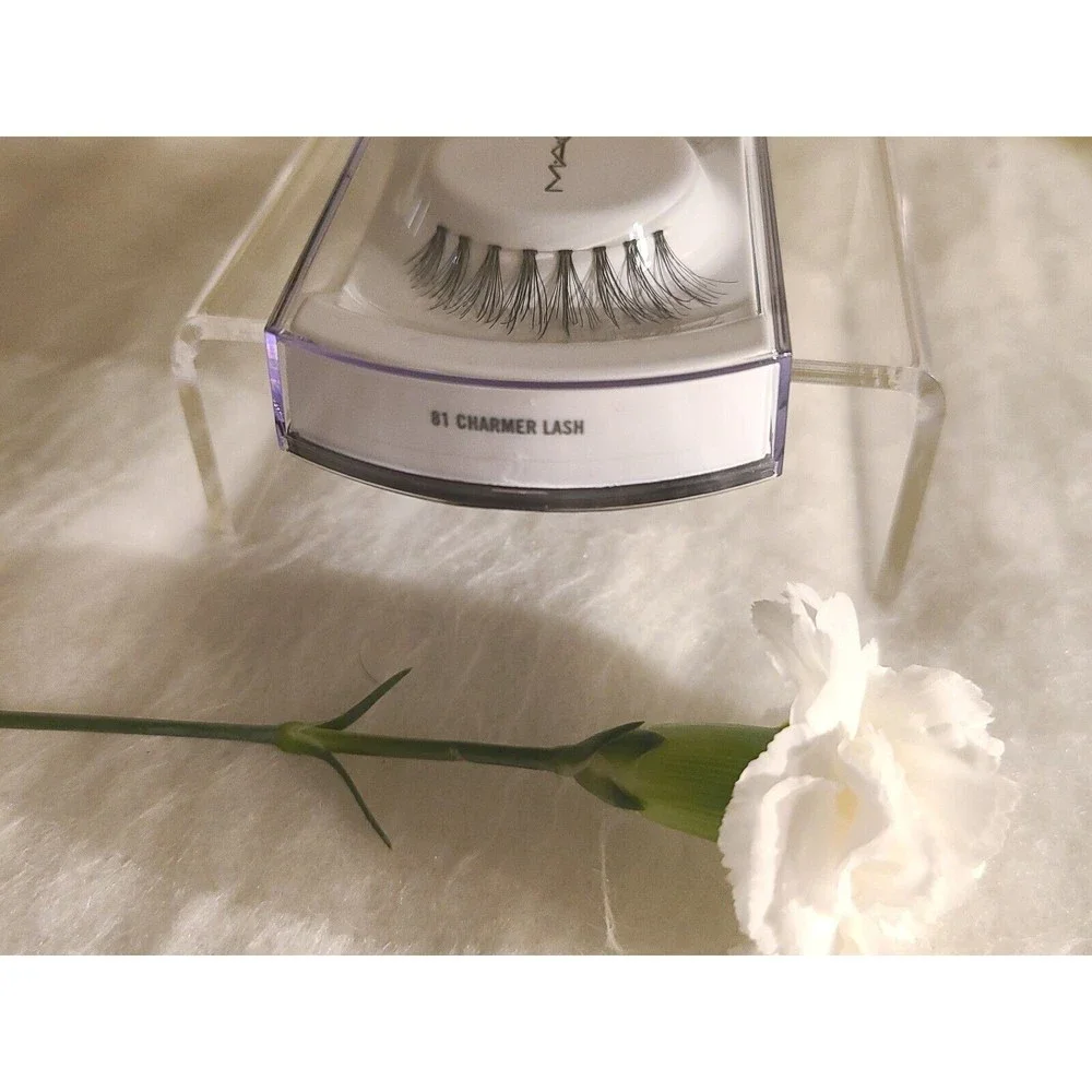 New MAC Cosmetics | False Eyelashes | A90 | Charmer Lash | 81